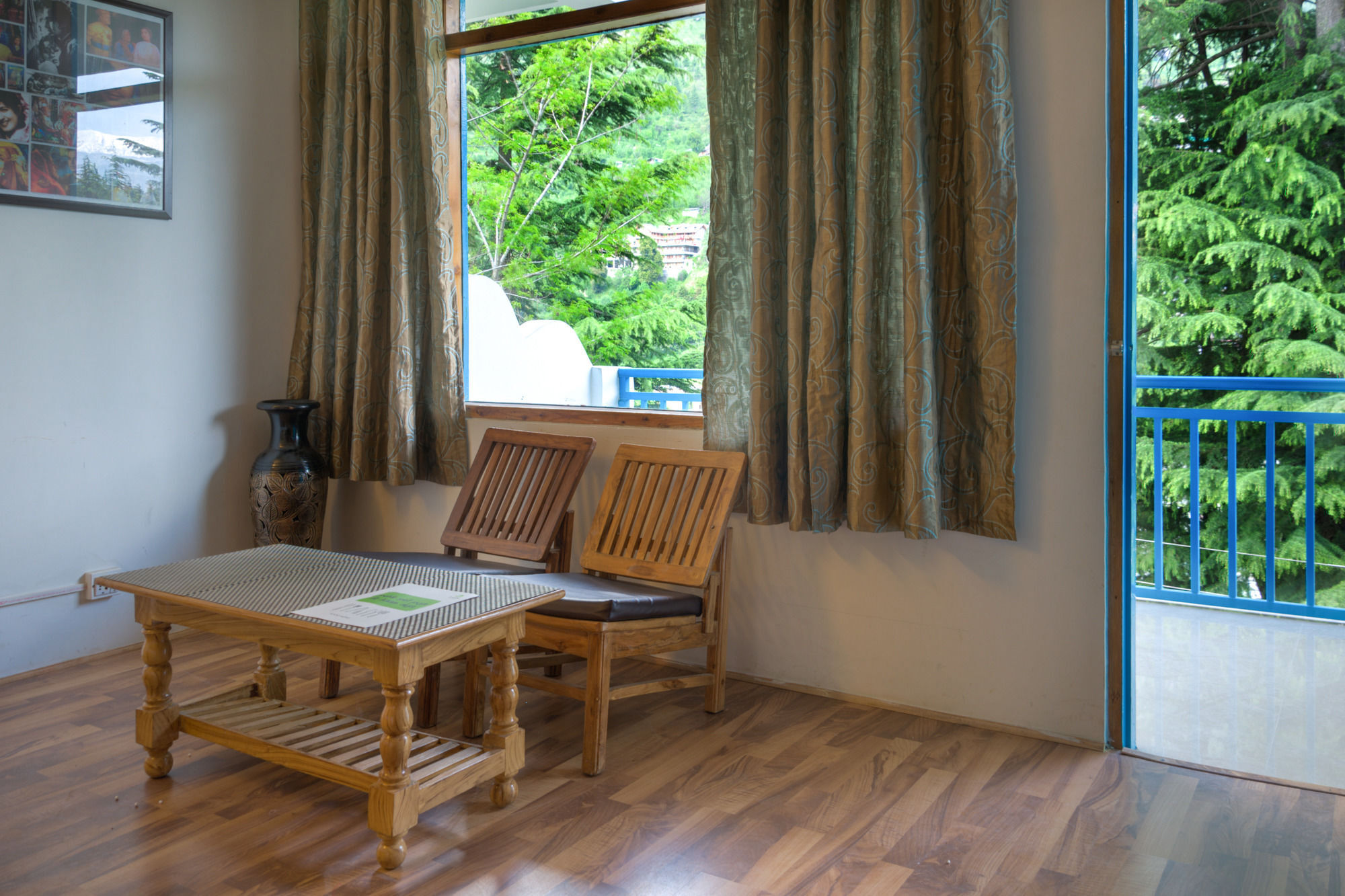 Treebo Trend Celebriti Manali Hotell Vashist Eksteriør bilde